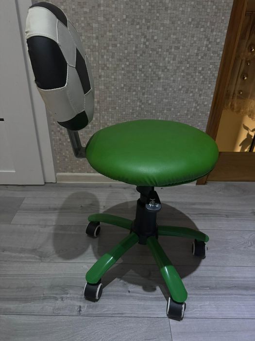 Krzesło obrotowe dziecięce