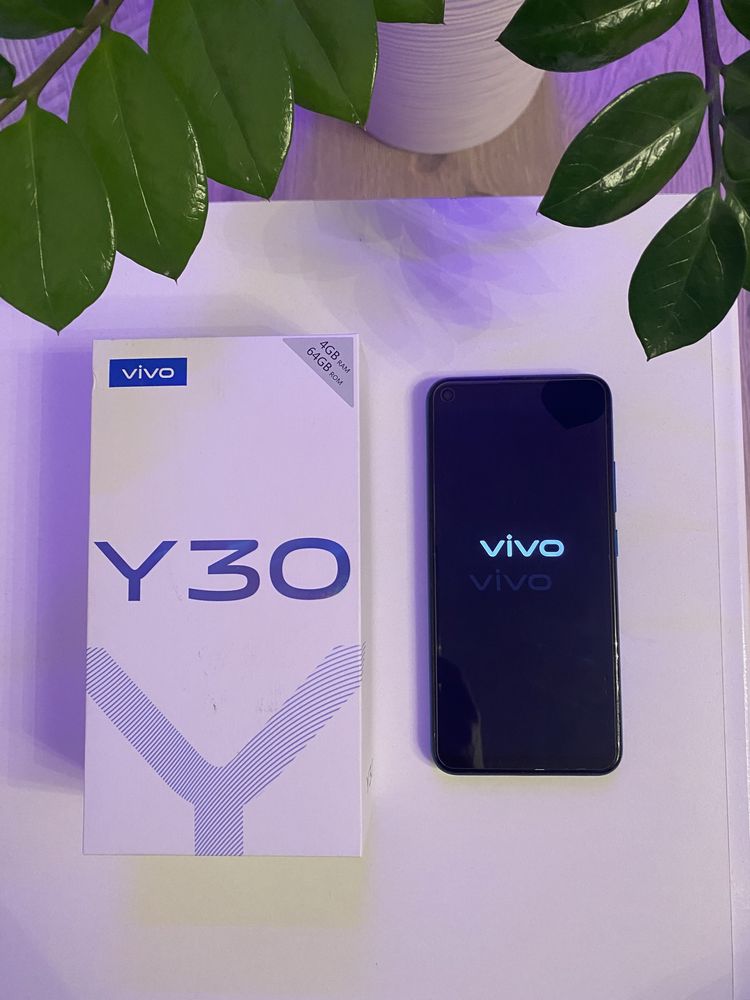 Смартфон Vivi Y30