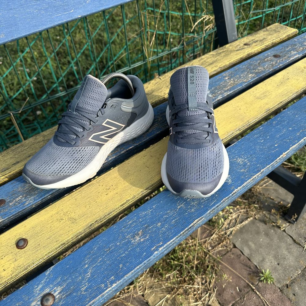 Кросівки New Balance 520 Розмір 40.5