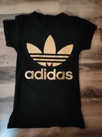 świetny t-shirt Adidas jak nowy , duże logo