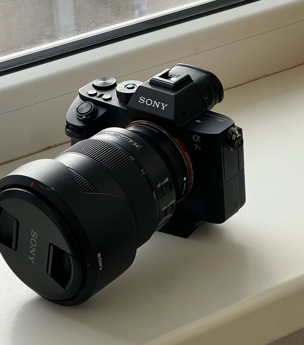 Комплект камера SONY Alpha a7 II + об'єктив Sony FE 24-105 f/4 G OSS