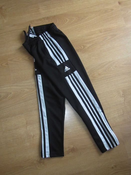 ADIDAS spodnie dresowe rozm.140