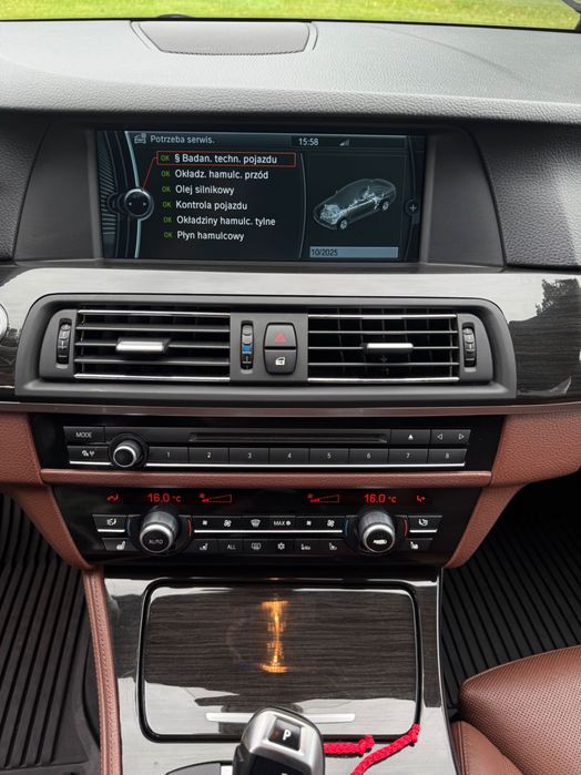 BMW F10 530d • 2010 • 245 KM • Automat • Bogata wersja wyposażenia