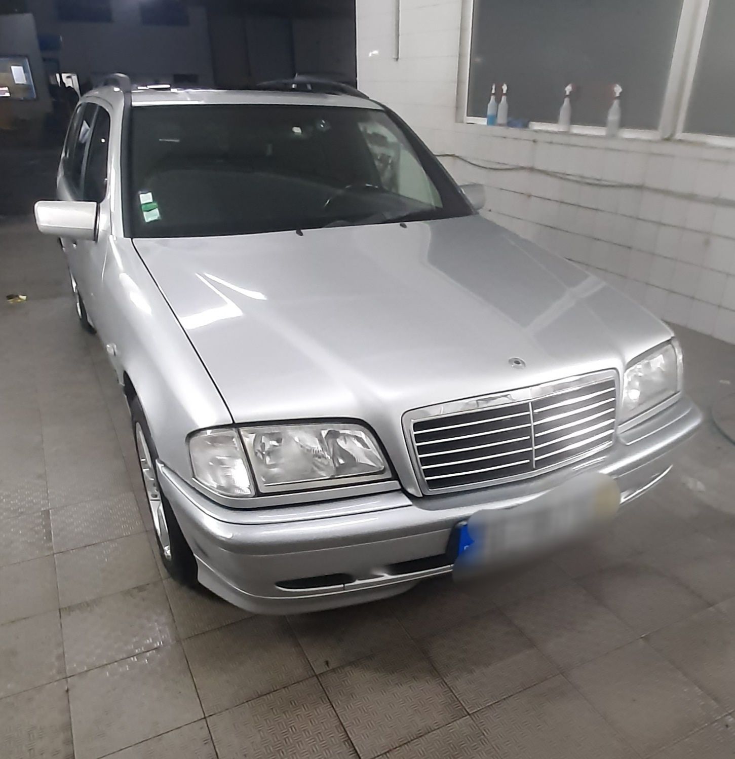 Mercedes-Benz 220cdi