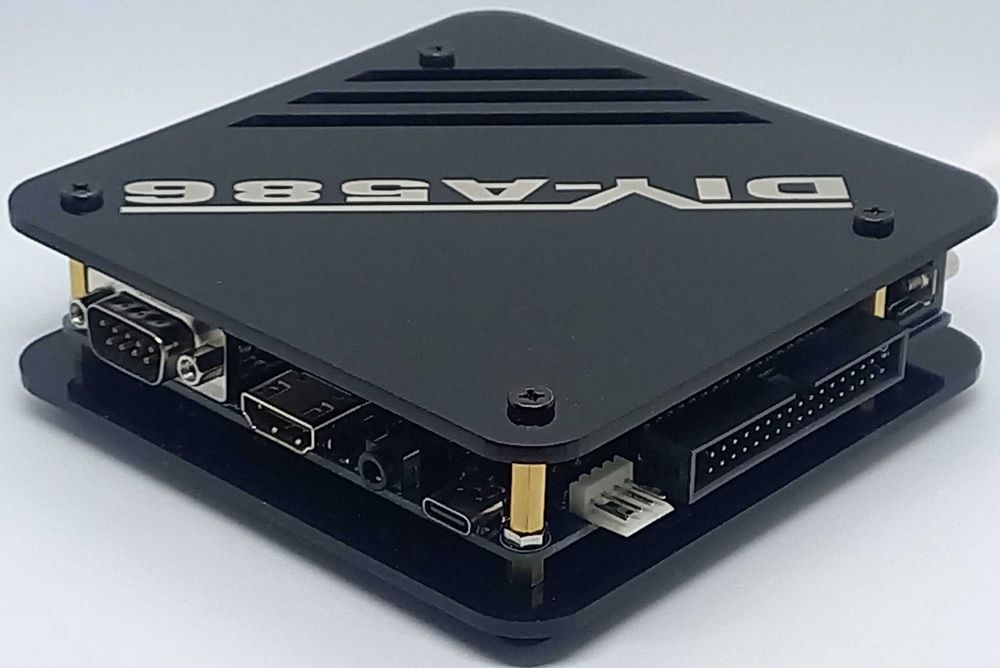 DIY A586. Полностью собранный компьютер. (Amiga 500, NES,ZX-Spectrum)