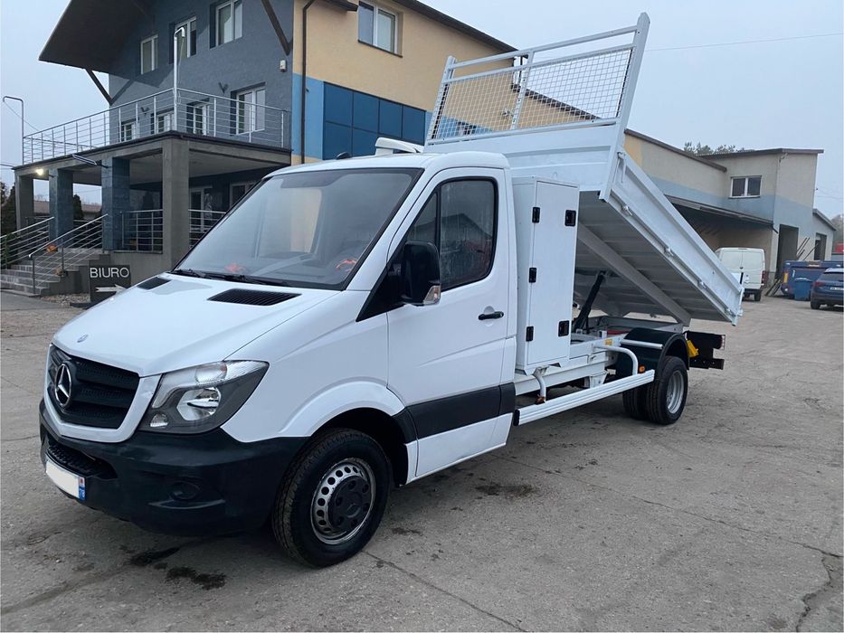 Mercedes-Benz Sprinter wywrotka długi Kiper 3,70 cm , Hak 4 resory rozstaw osi 4,30 cm  Wywrotka długi Kiper 3,70 cm ,4 resory rozstaw osi 4,30 cm