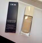 Тональний крем Dior