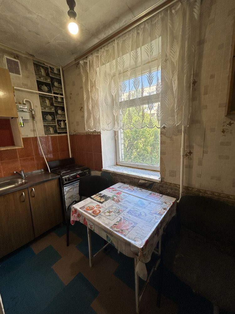 1-кімнатна квартира Жадова