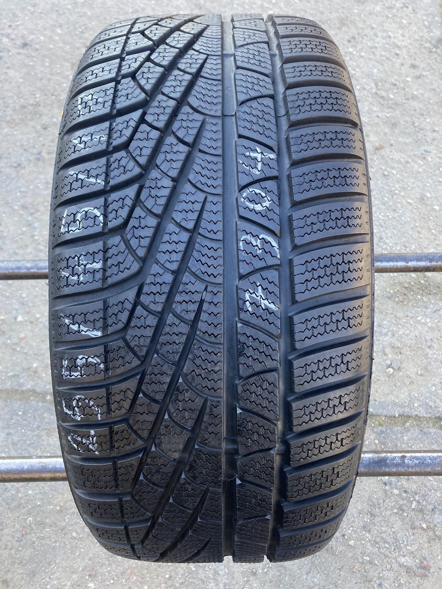 255/45/17 Pirelli SottoZero Winter 240 MO 98V