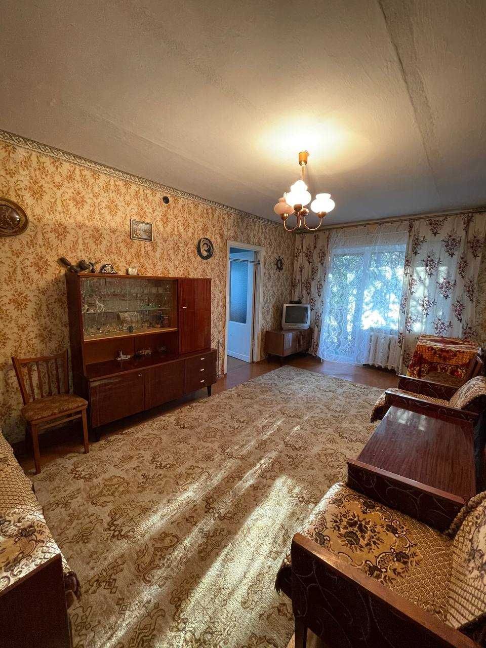 Продам 2 кімнатну квартиру в центрі! вул.Героїв України/Гагаріна! Парк
