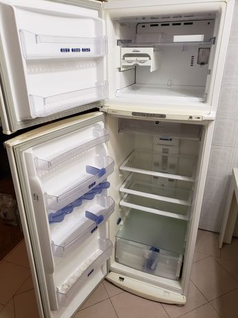 Холодильник WHIRLPOOL ARC 4020 0