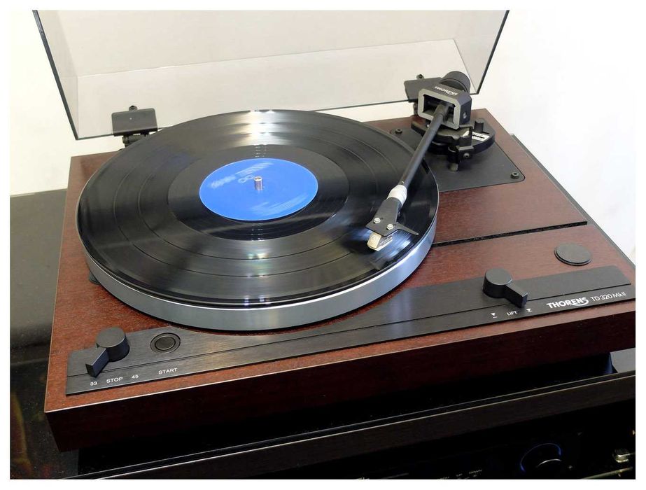 Giradiscos Thorens TD 320 MK2 com MC AT F5 OCC