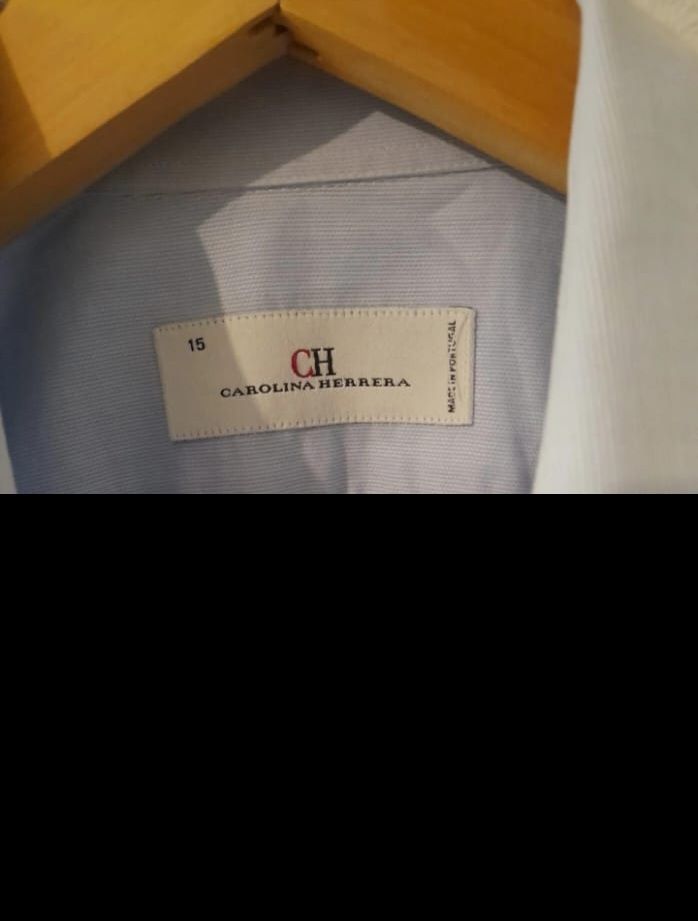 Camisa Carolina Herrera Tamanho L 15