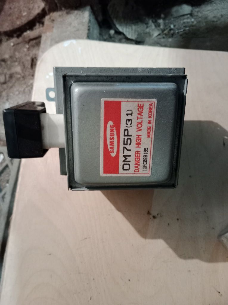 Продам запчастини до мікроволновки