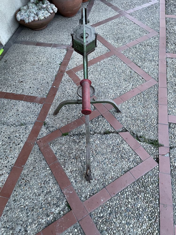 Maquina de meter rolhas
