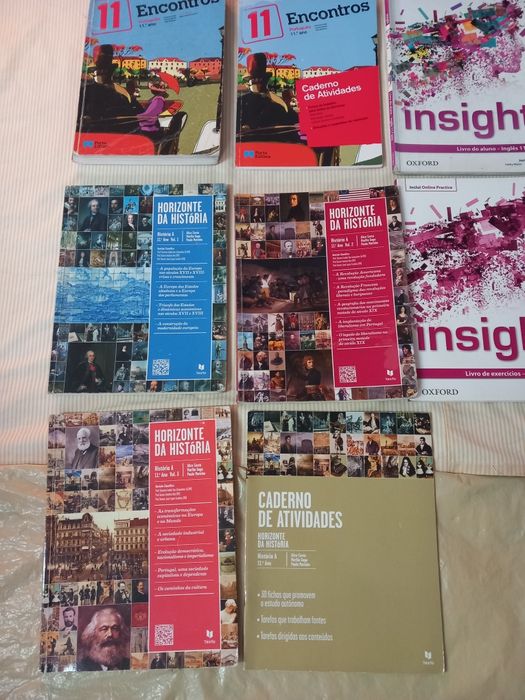 Livros escolares - 11° ano