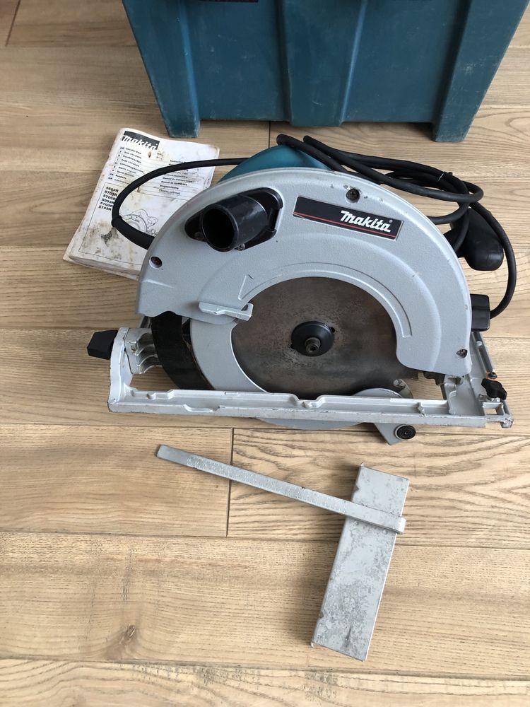 Потужна дискова пила Makita 5903R d 235mm