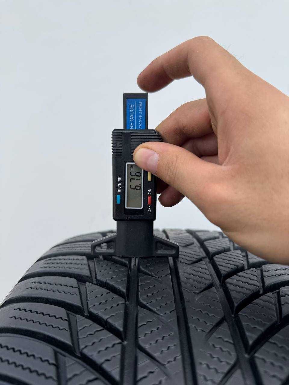 225/45/18 R18 Bridgestone Blizzak LM001 RSC 95H 4шт Зимова шина 6.7мм
