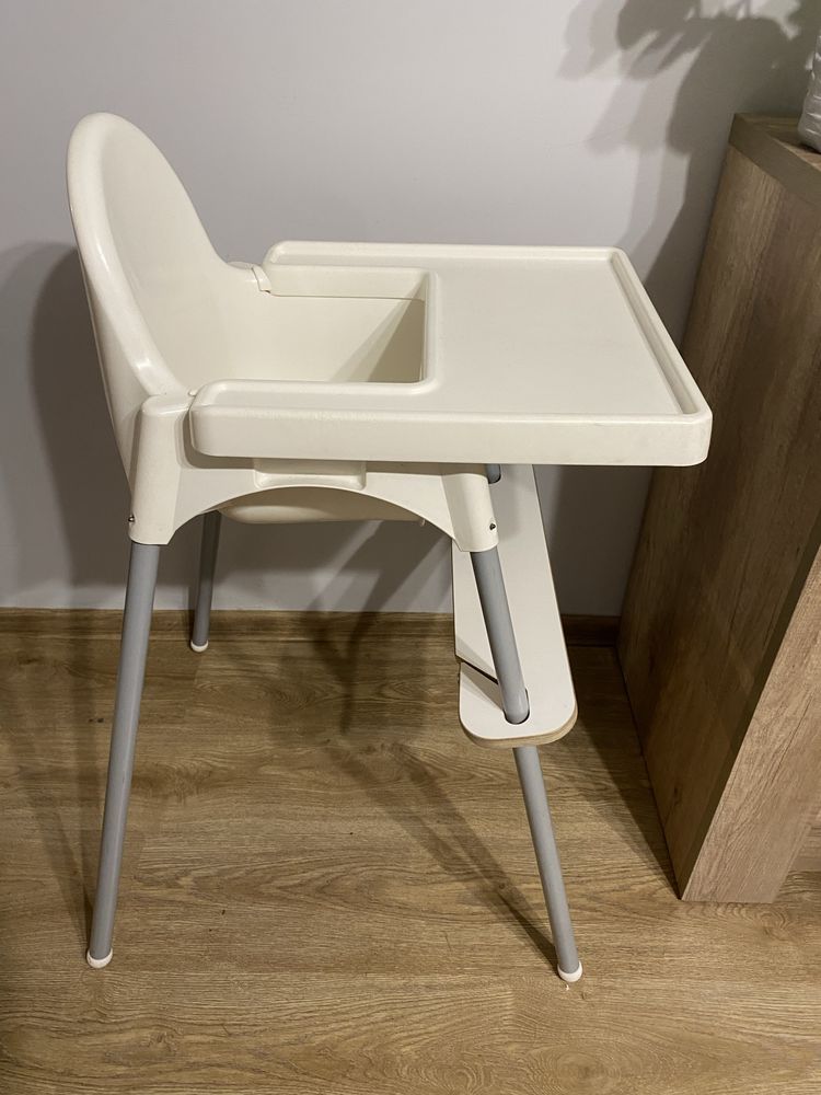 Krzesełko do karmienia Ikea Antilop z podnóżkiem i blatem