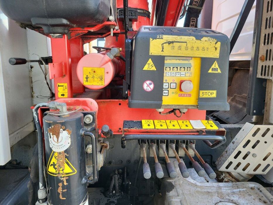 RENAULT PREMIUM 370cv GRUA FASSI F130.21 IMPECAVEL ###OPORTUNIDADE###