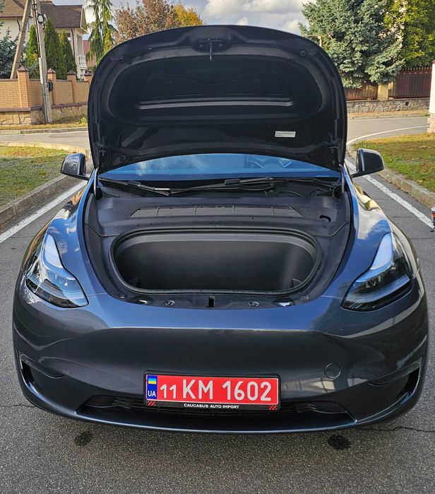Tesla Model Y 2023 Long Range Dual Motor