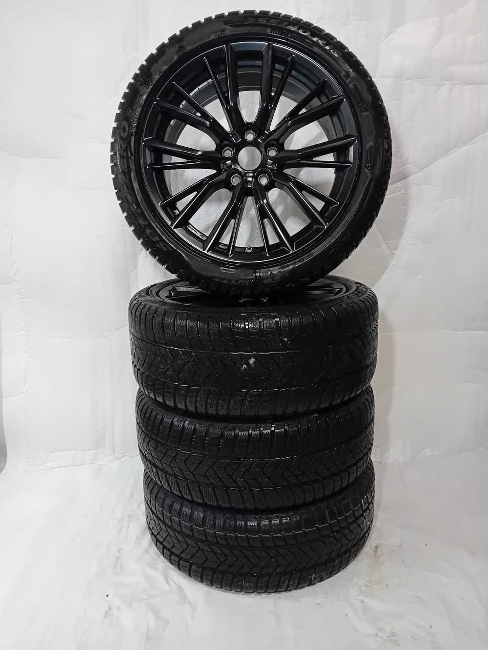 Komplet kół zima mix BMW 18" Seria 2’ Seria: 3’ Seria: 4’ nr.mag 1/003