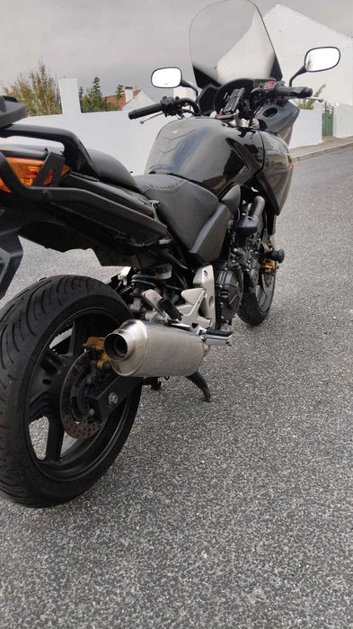 Honda CBF 600 como nova