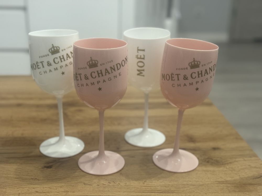 Kieliszek moët