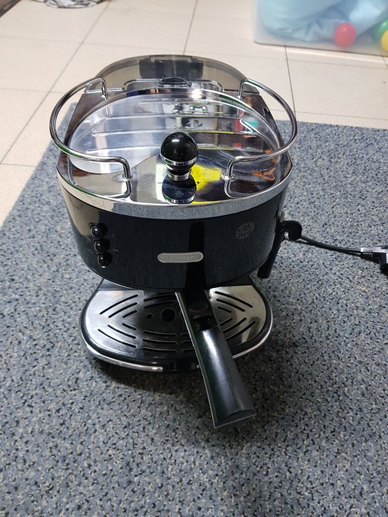 Ekspres do kawy Delonghi ECO310