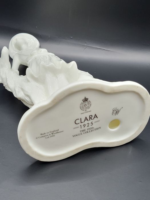 Porcelanowa figurka Clara Royal Worcester