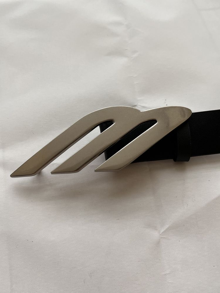 balenciaga belt 3b logo