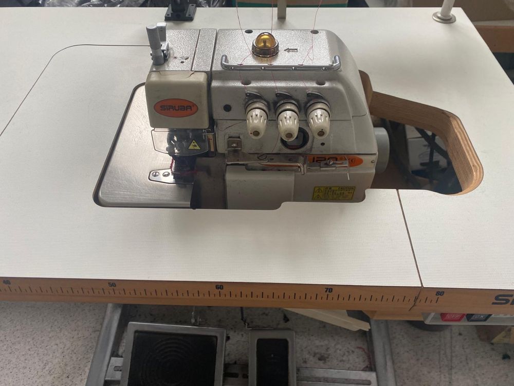 Sprzedam overlock SIRUBA 3 nitkowy -mereżka