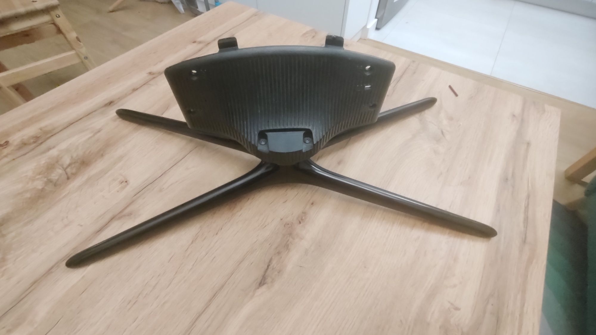 Stojak na telewizor Samsung