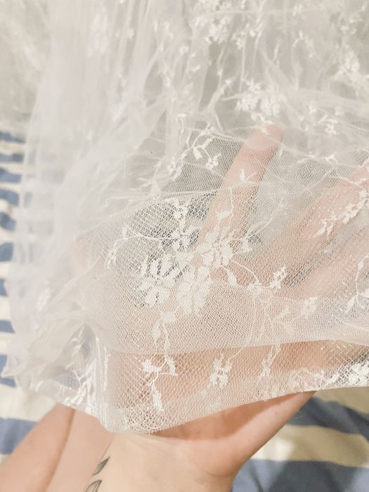 Продам весільну сукню