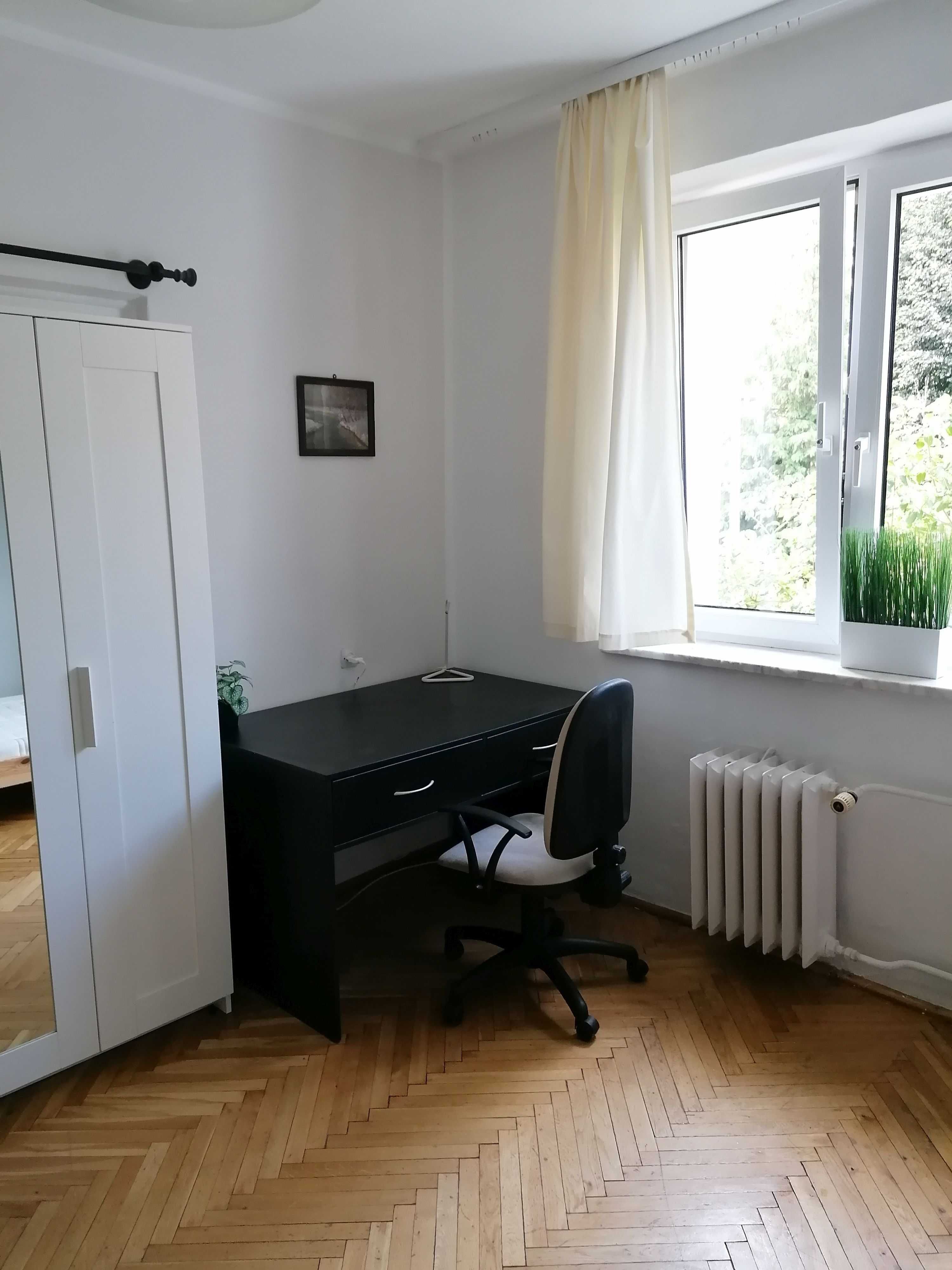 Wynajmę mieszkanie 54m2 w spokojnej dzielnicy Siedlce. 2500.