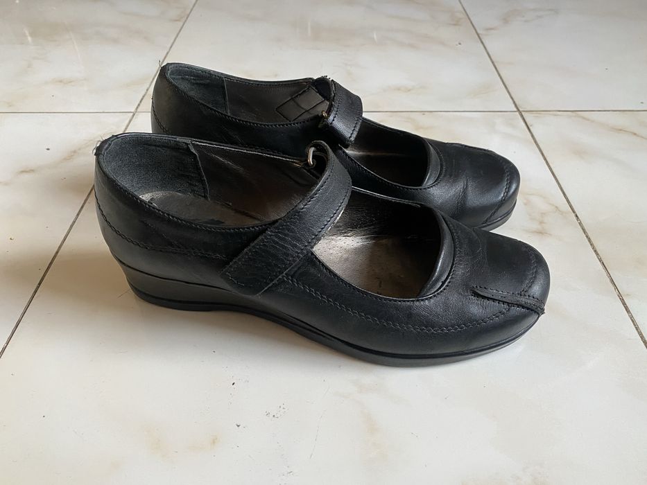 Женская обувь. Туфли.