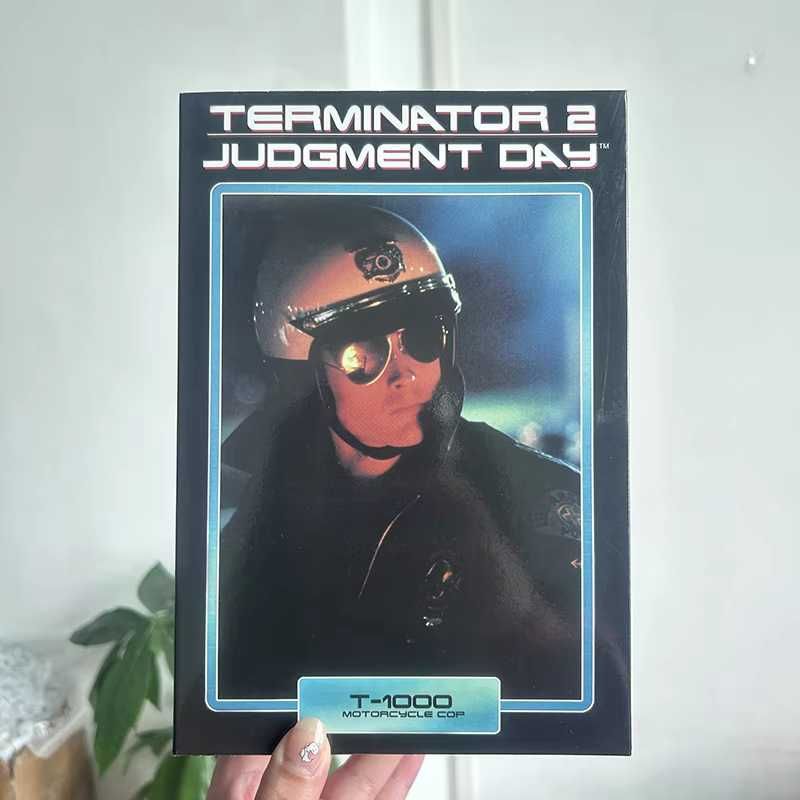 Figurka NECA Terminator T-100