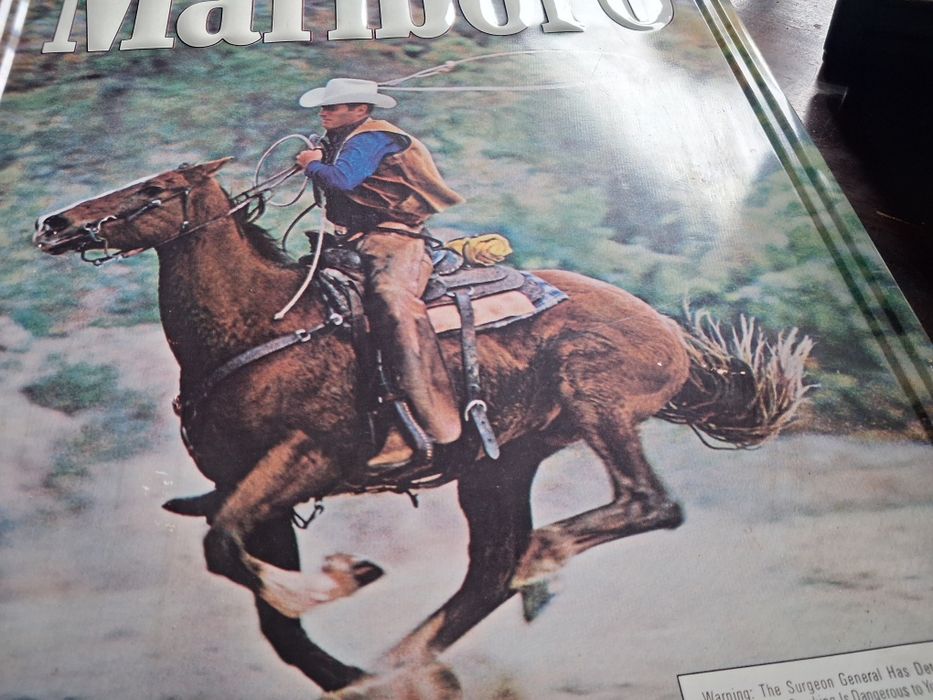 Marlboro grande chapa publicidade