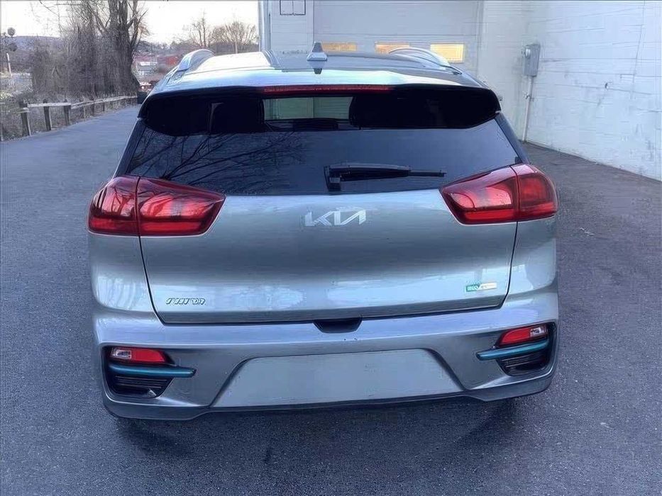 Kia Niro EV EX      2022