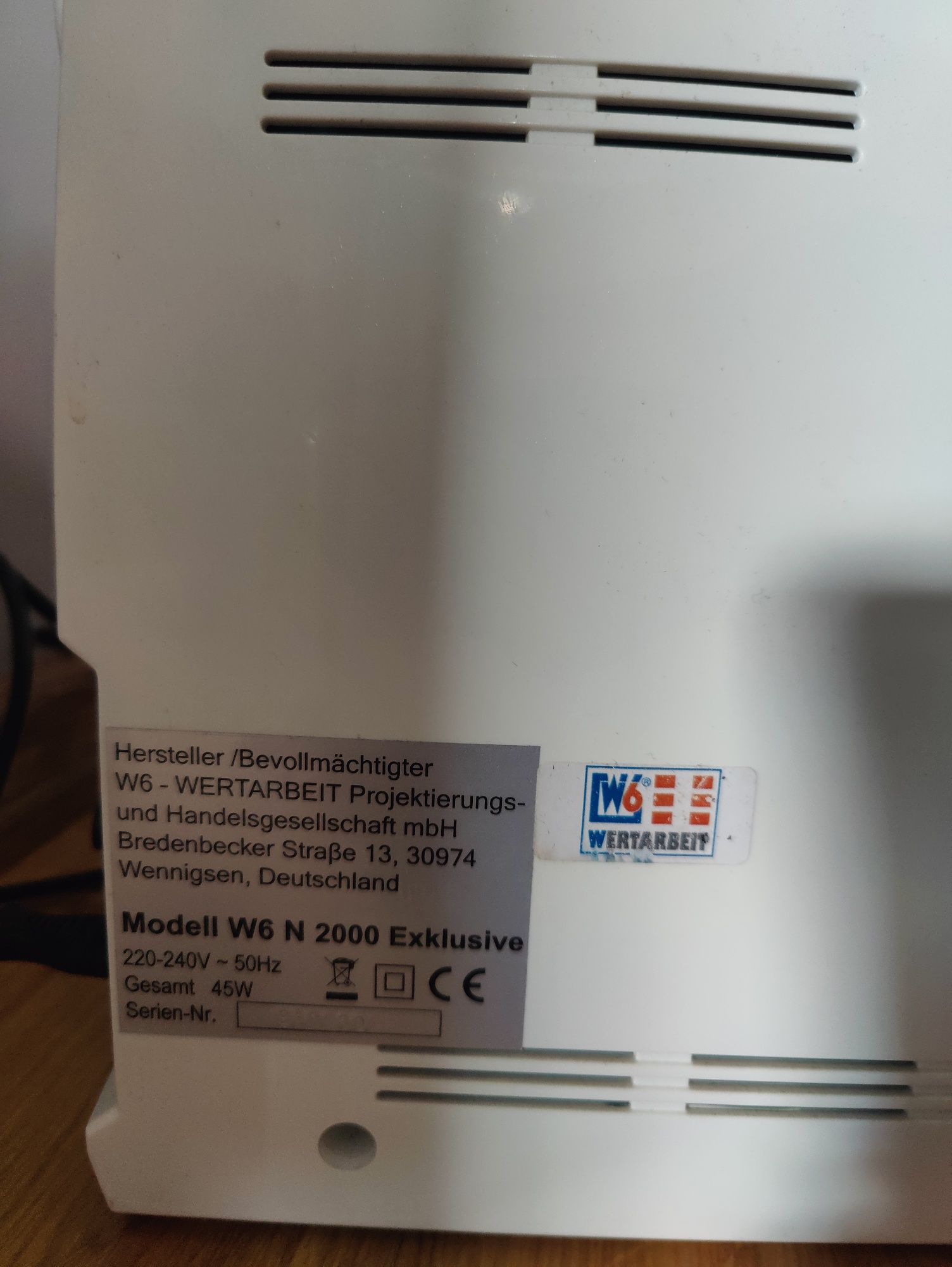 Maszyna do szycia elektroniczna W6 n2000 Exklusive