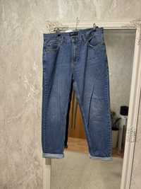 Нові джинси моми