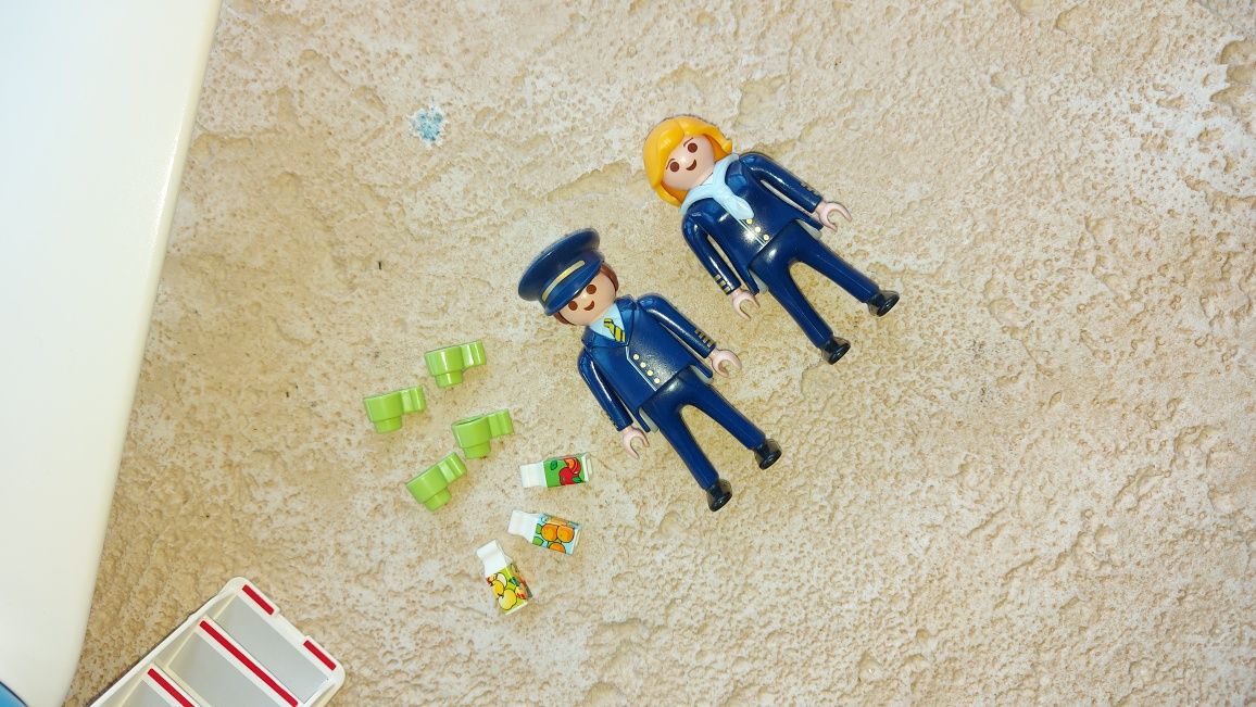 Avião passageiros playmobil