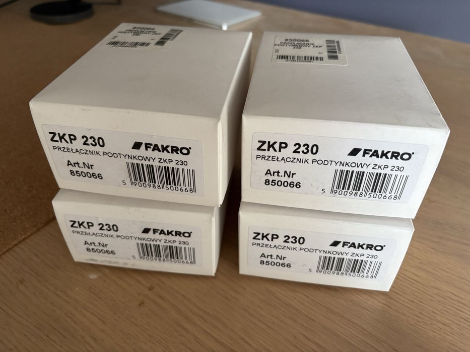 4 właczniki do rolet Fakro ZKP 230