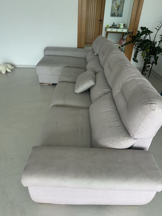 Sofa com chaise longue