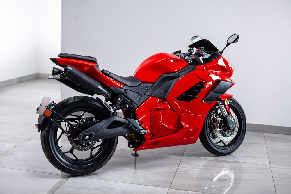 Електромотоцикл Ducati Panigale. 3кВт ланцюг
