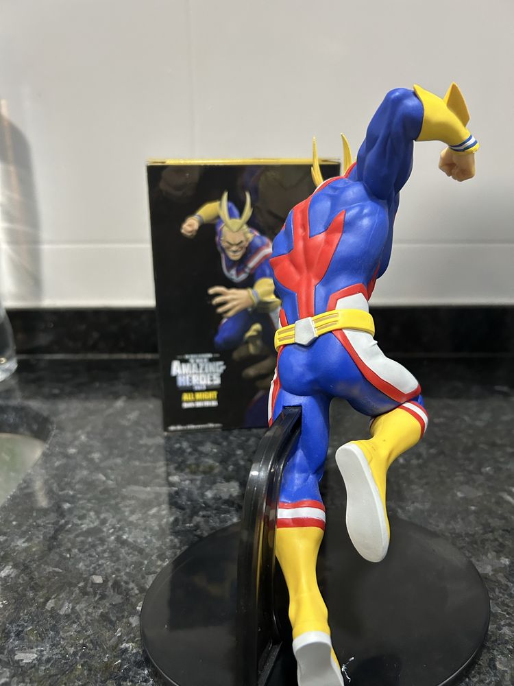 figura All Might de my hero academia