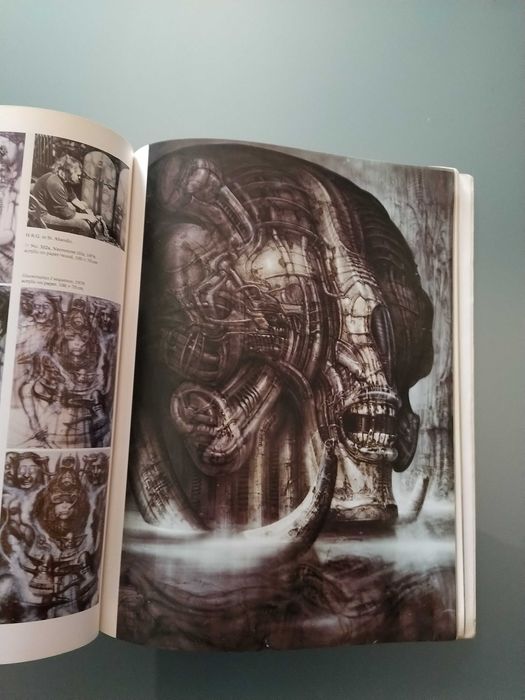 HR Giger ARh+ (Taschen)