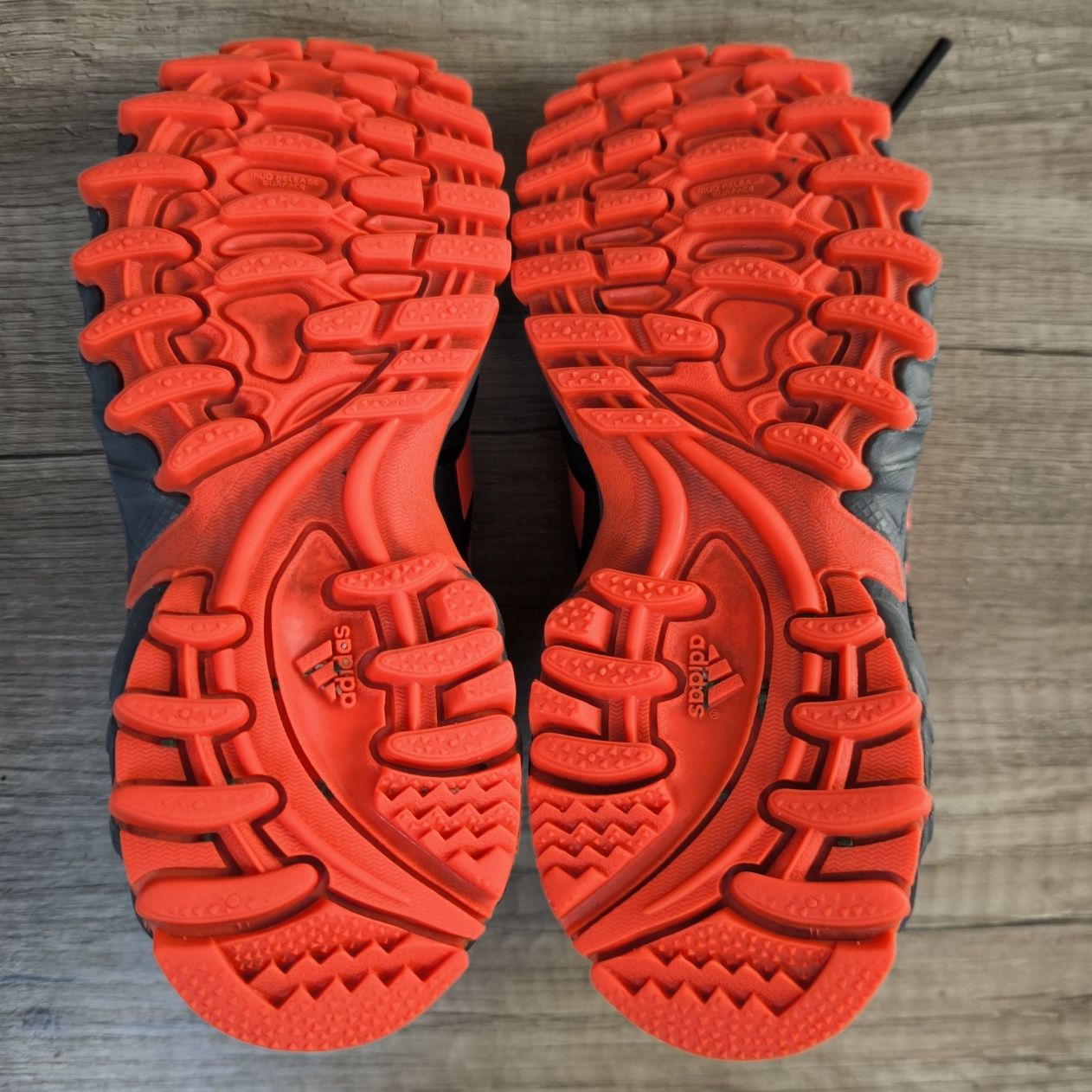 Adidas buty do piłki nożnej, piłka nożna, trekking, turfy 28 18 cm