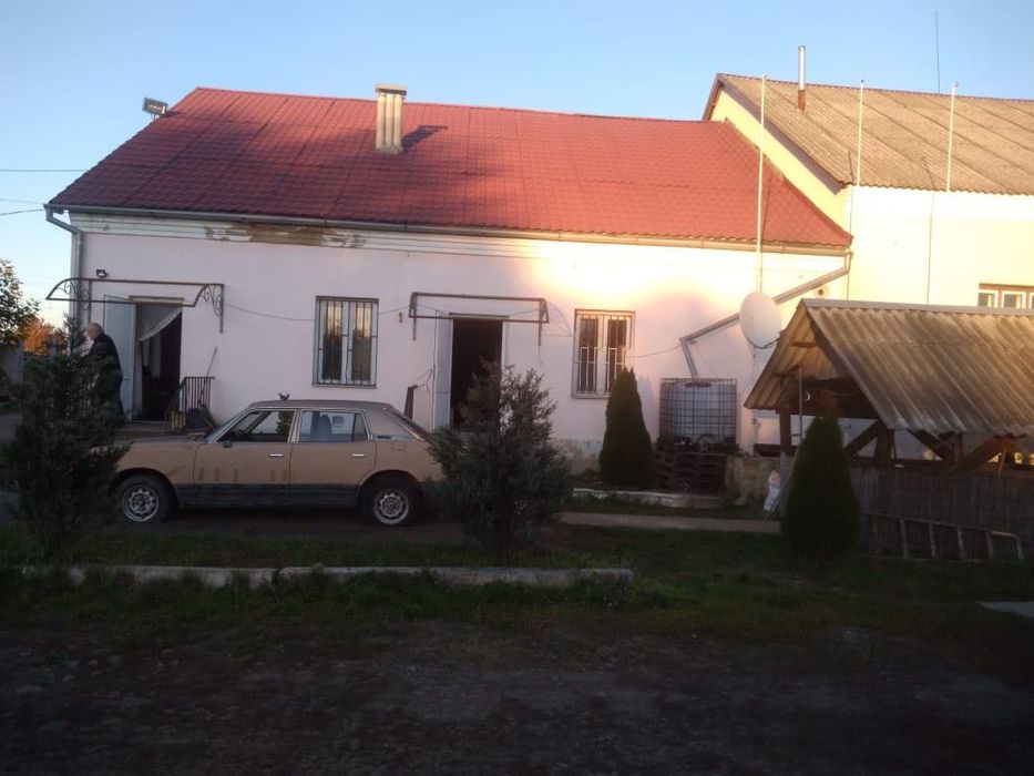 Виробнича база, склад