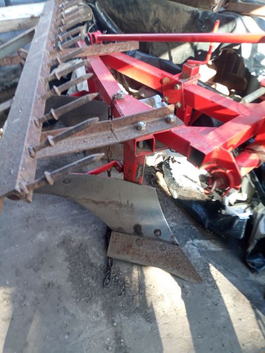 ХТЗ Т 16 в ідеальному стані+ плуг Wirax в подарунок